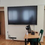 dotykovy LCD monitor pre zakladne skoly